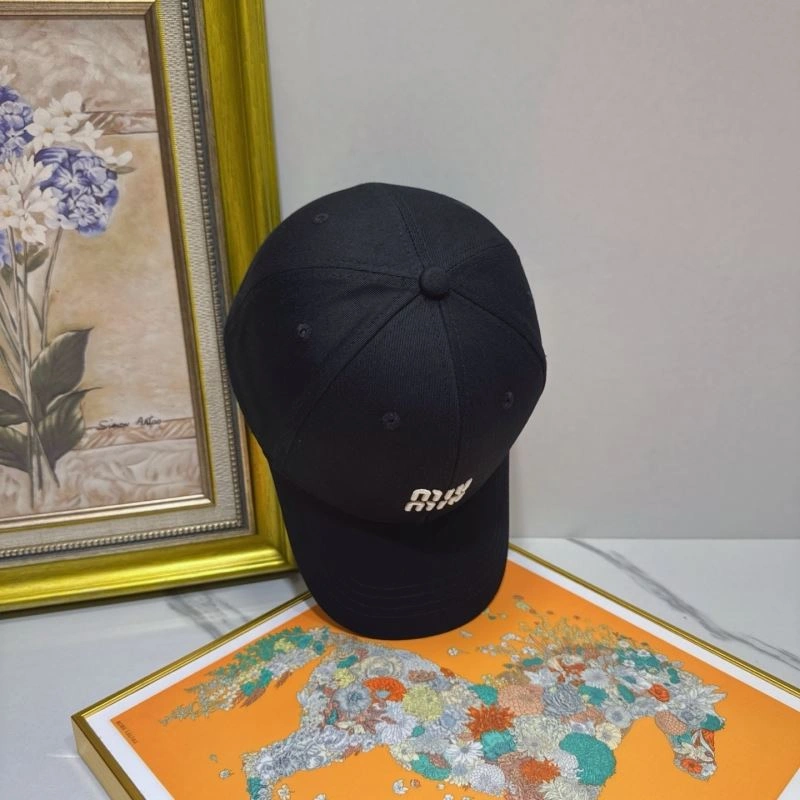 Casual Miu Miu Caps 261698