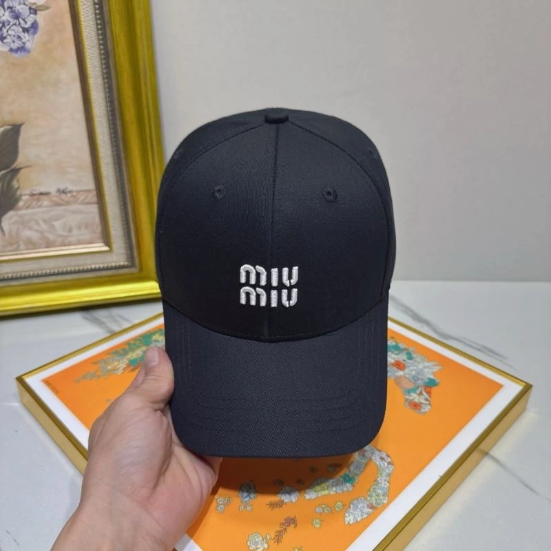 Casual Miu Miu Caps 261698