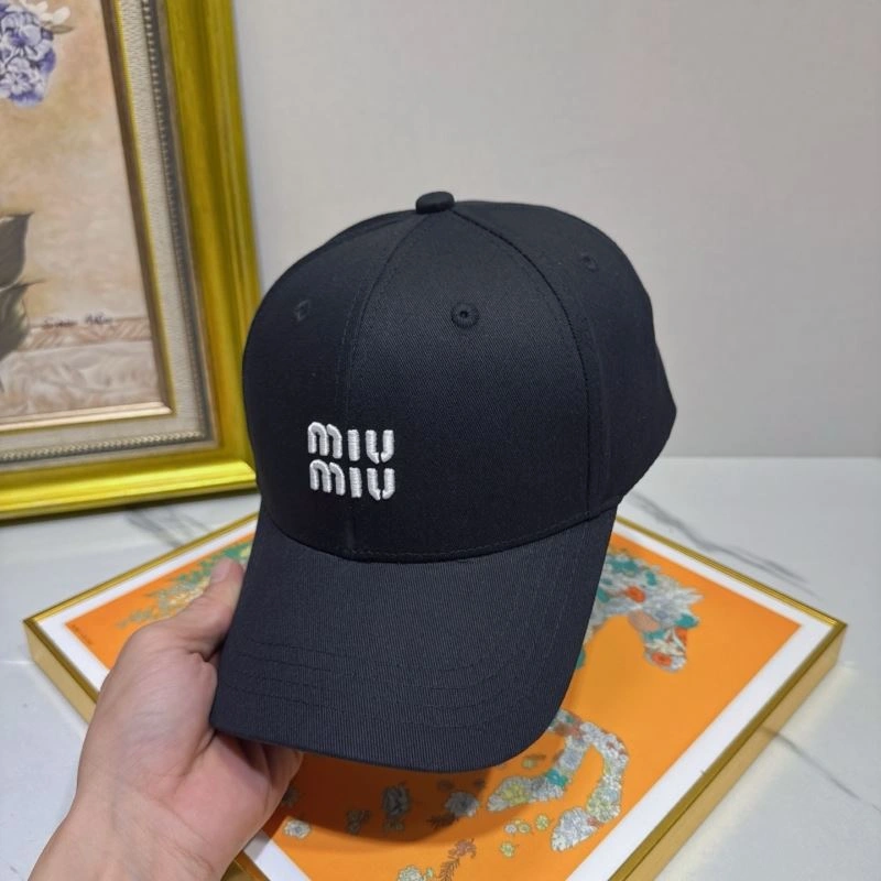 Casual Miu Miu Caps 261698