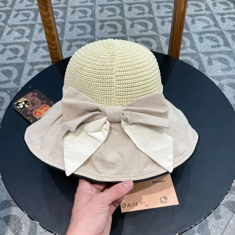 Miu Miu Caps Snug 261669