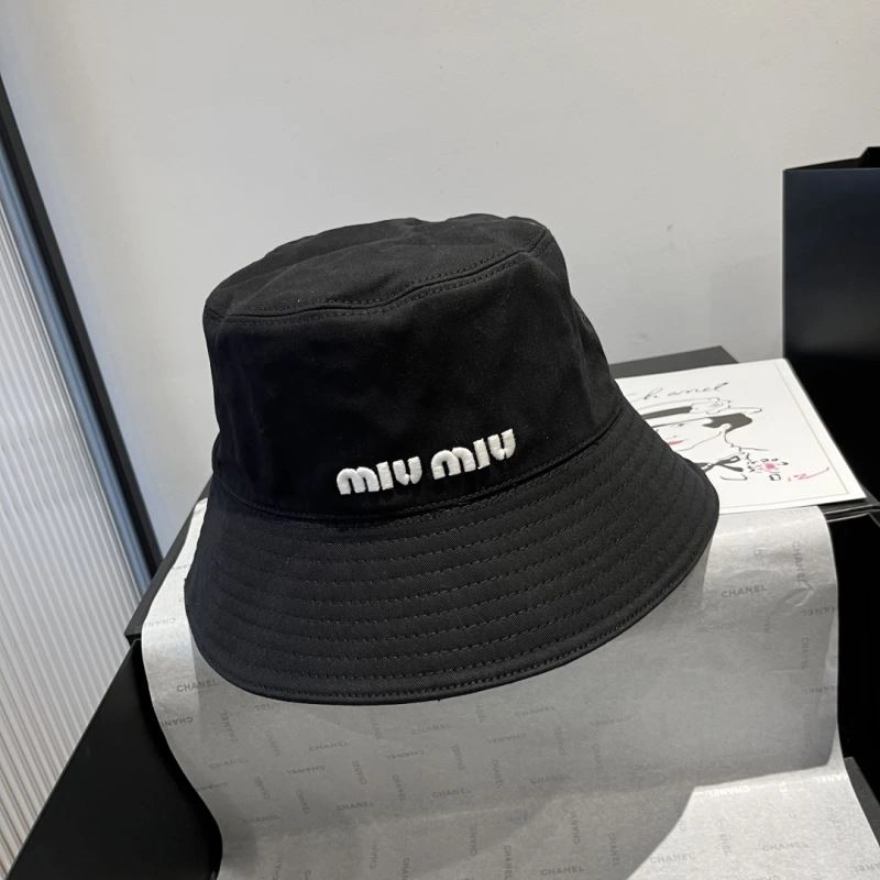 Miu Miu Caps FastDry 261661