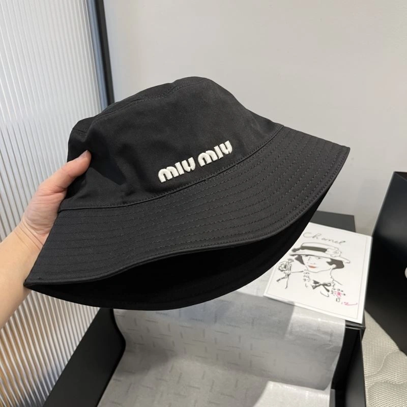 Miu Miu Caps FastDry 261661