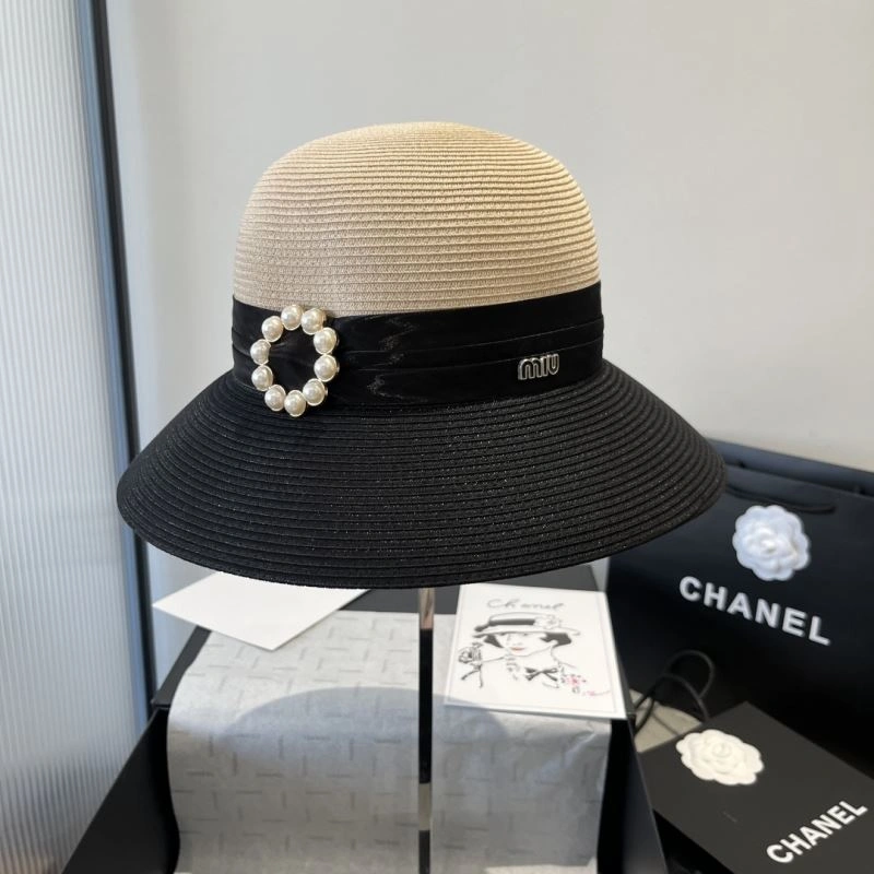 Miu Miu Caps Elegant 261689