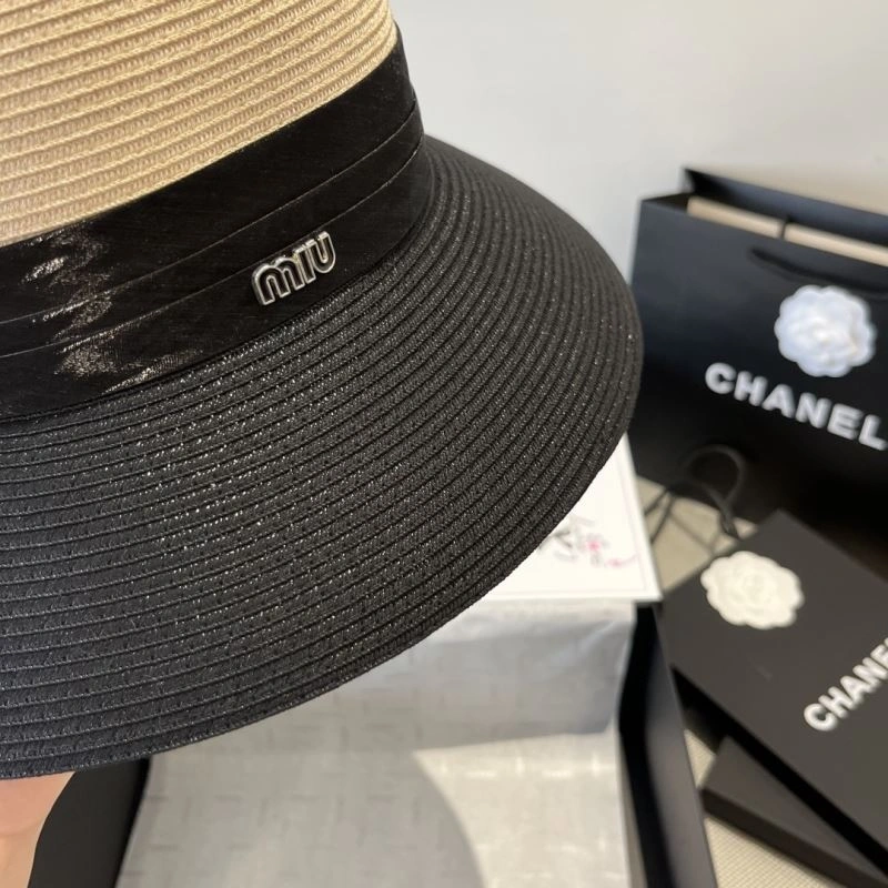 Miu Miu Caps Elegant 261689
