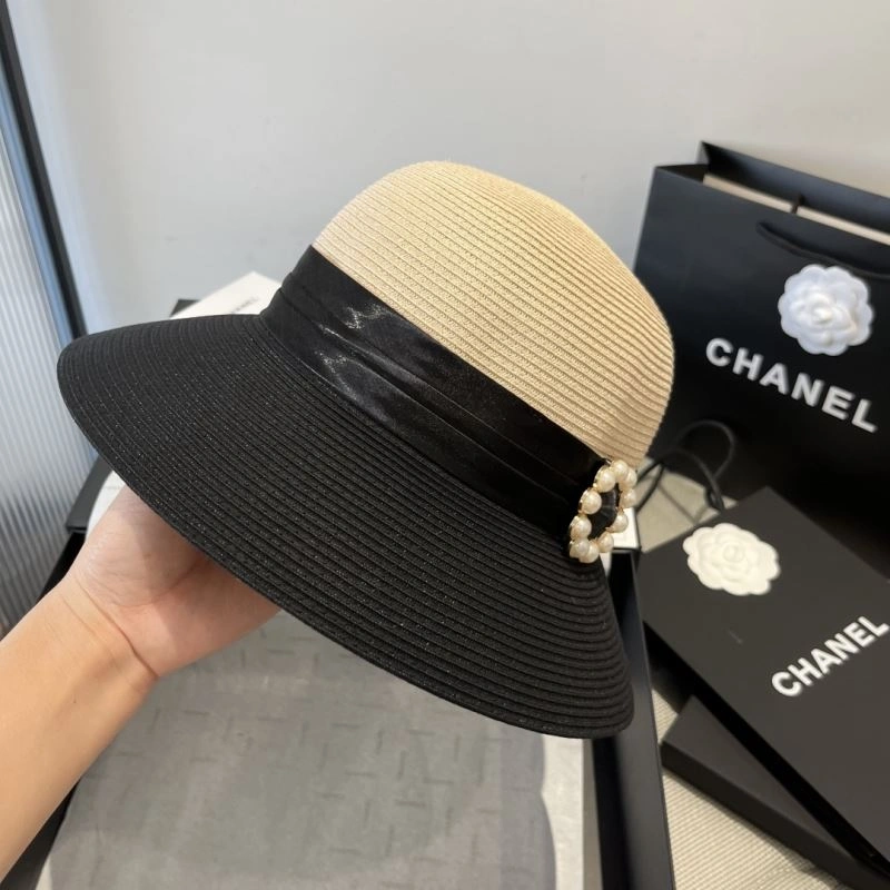 Miu Miu Caps Elegant 261689