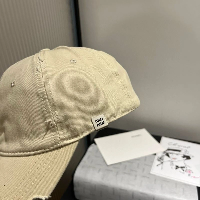OnTrend Miu Miu Caps 261685