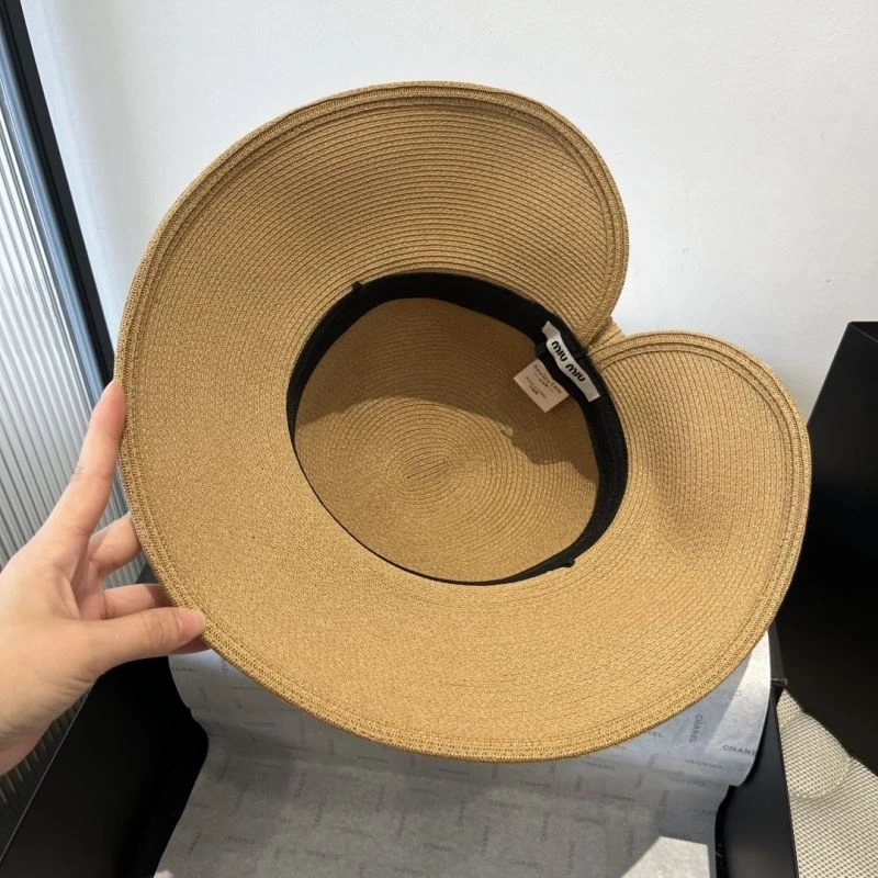 Miu Miu Caps Effortless 261691
