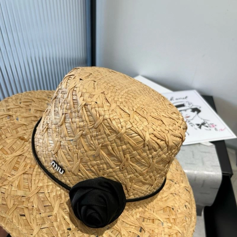 Miu Miu Caps Bold 261663