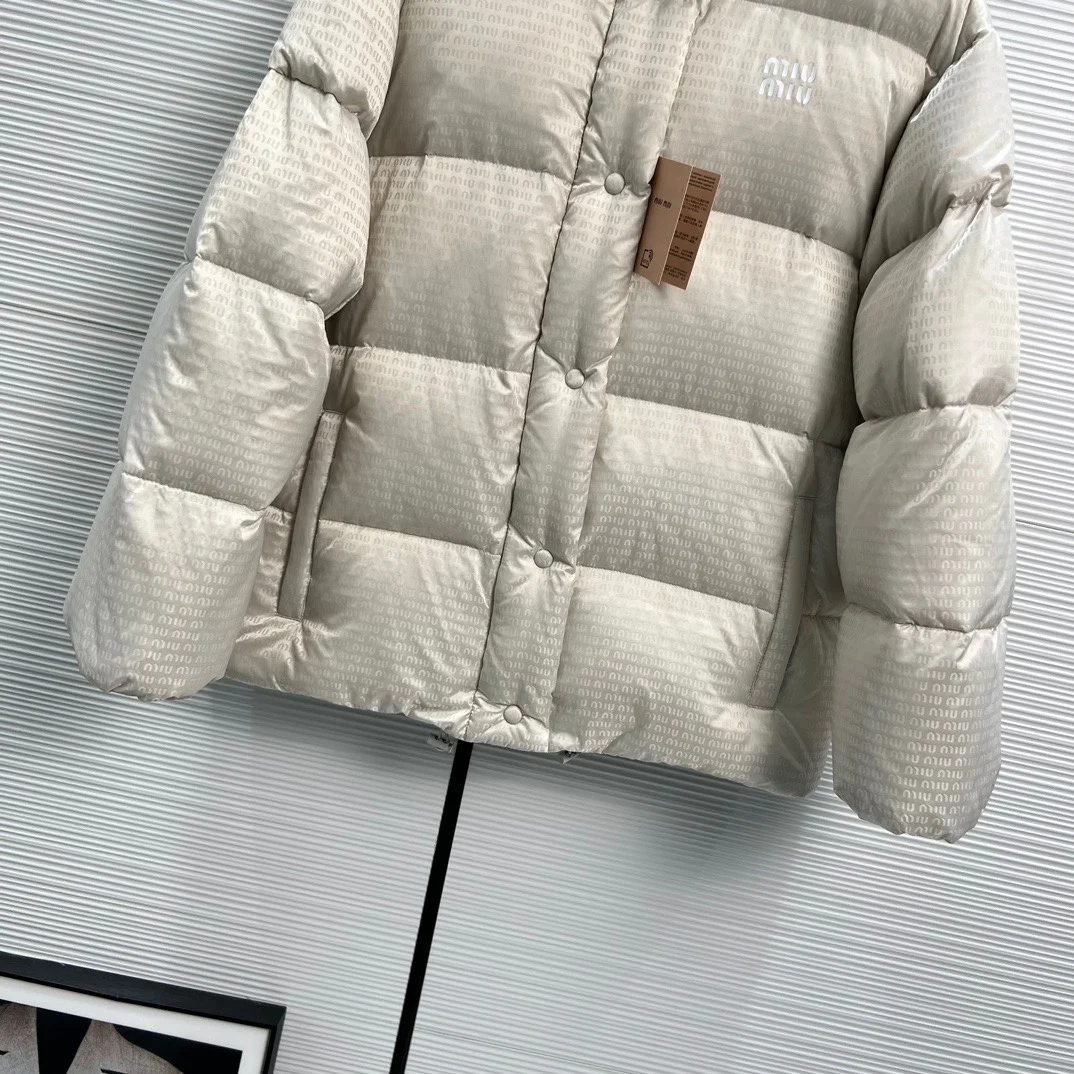 AllSeason Miu Miu Down Jackets 165228