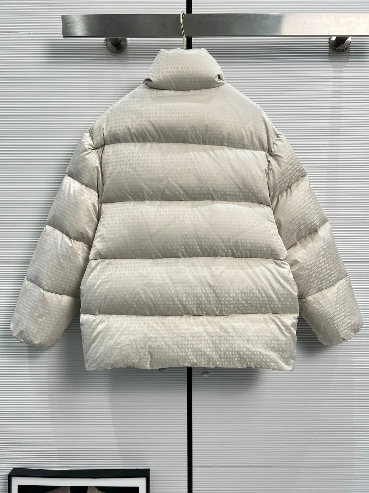 AllSeason Miu Miu Down Jackets 165228