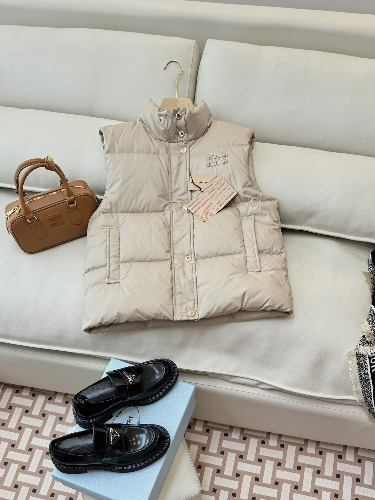 Miu Miu Down Jackets Breathable 165221