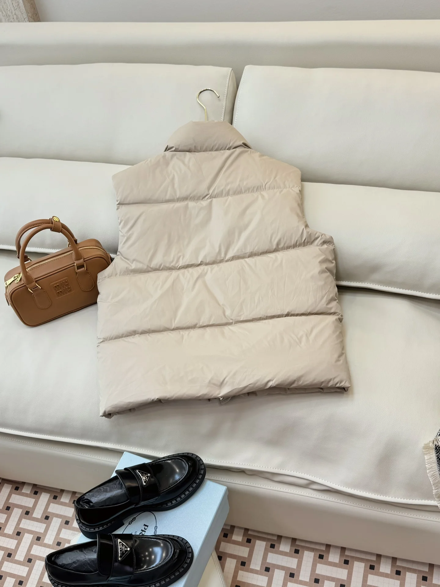 Miu Miu Down Jackets Breathable 165221