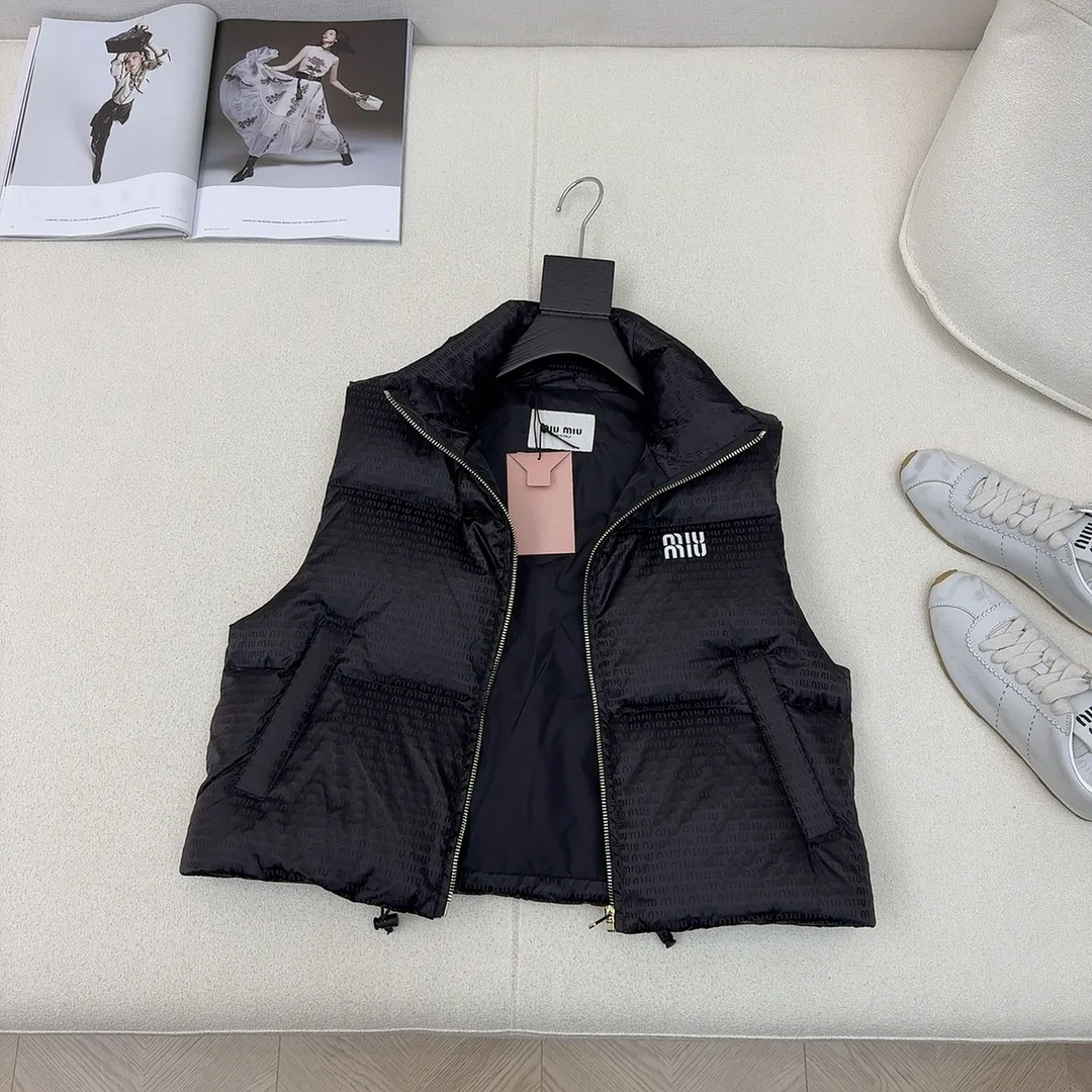 Miu Miu Down Jackets Comfortable 165217