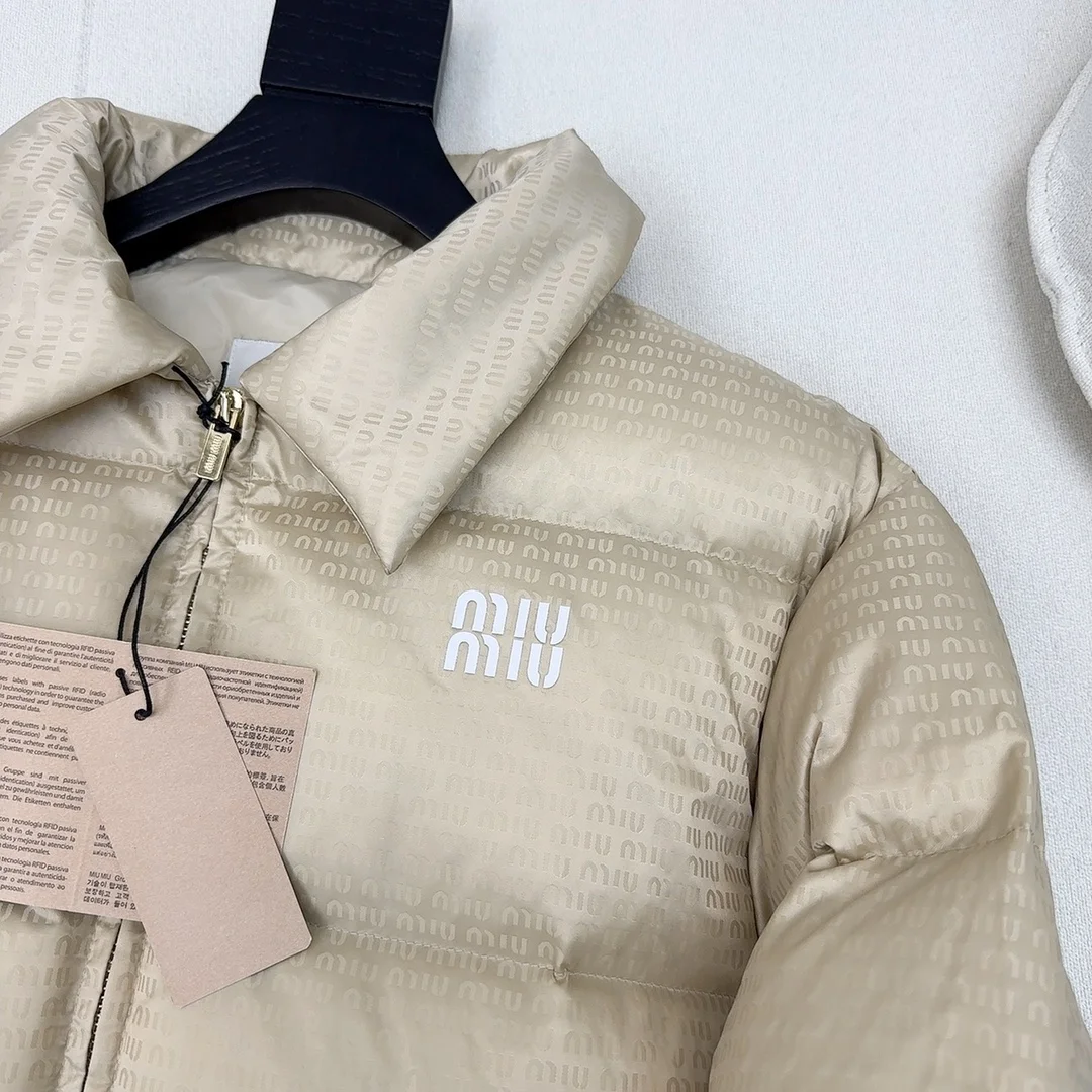 Miu Miu Down Jackets Elegant 165216