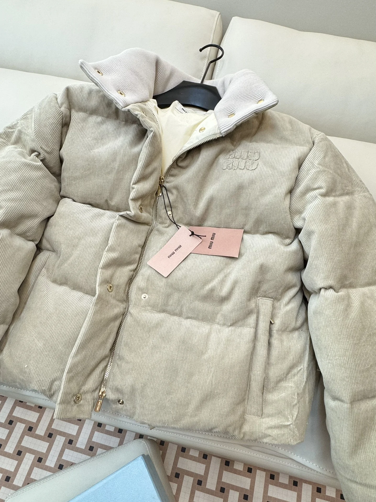 Resilient Miu Miu Down Jackets 165263