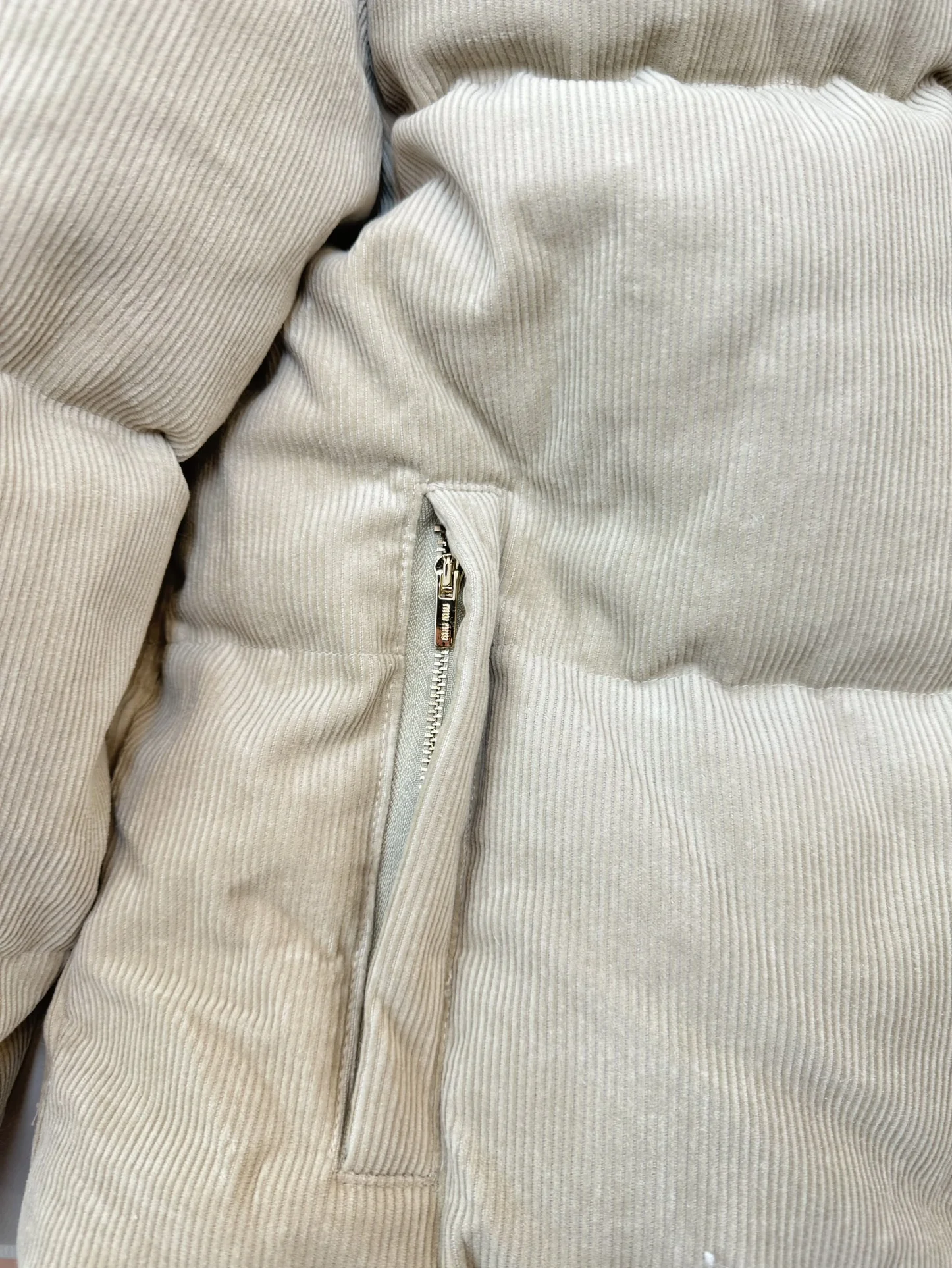 Resilient Miu Miu Down Jackets 165263