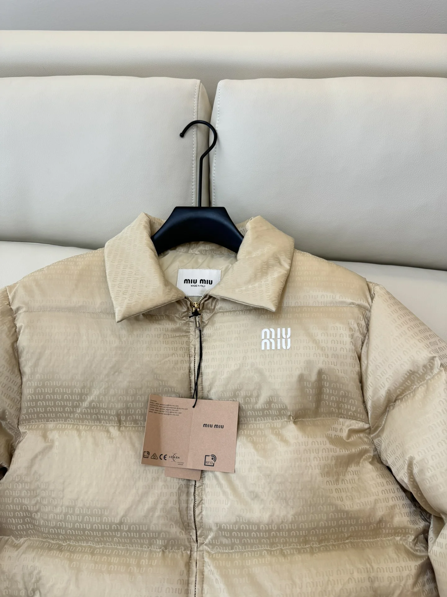 Trendsetting Miu Miu Down Jackets 165214