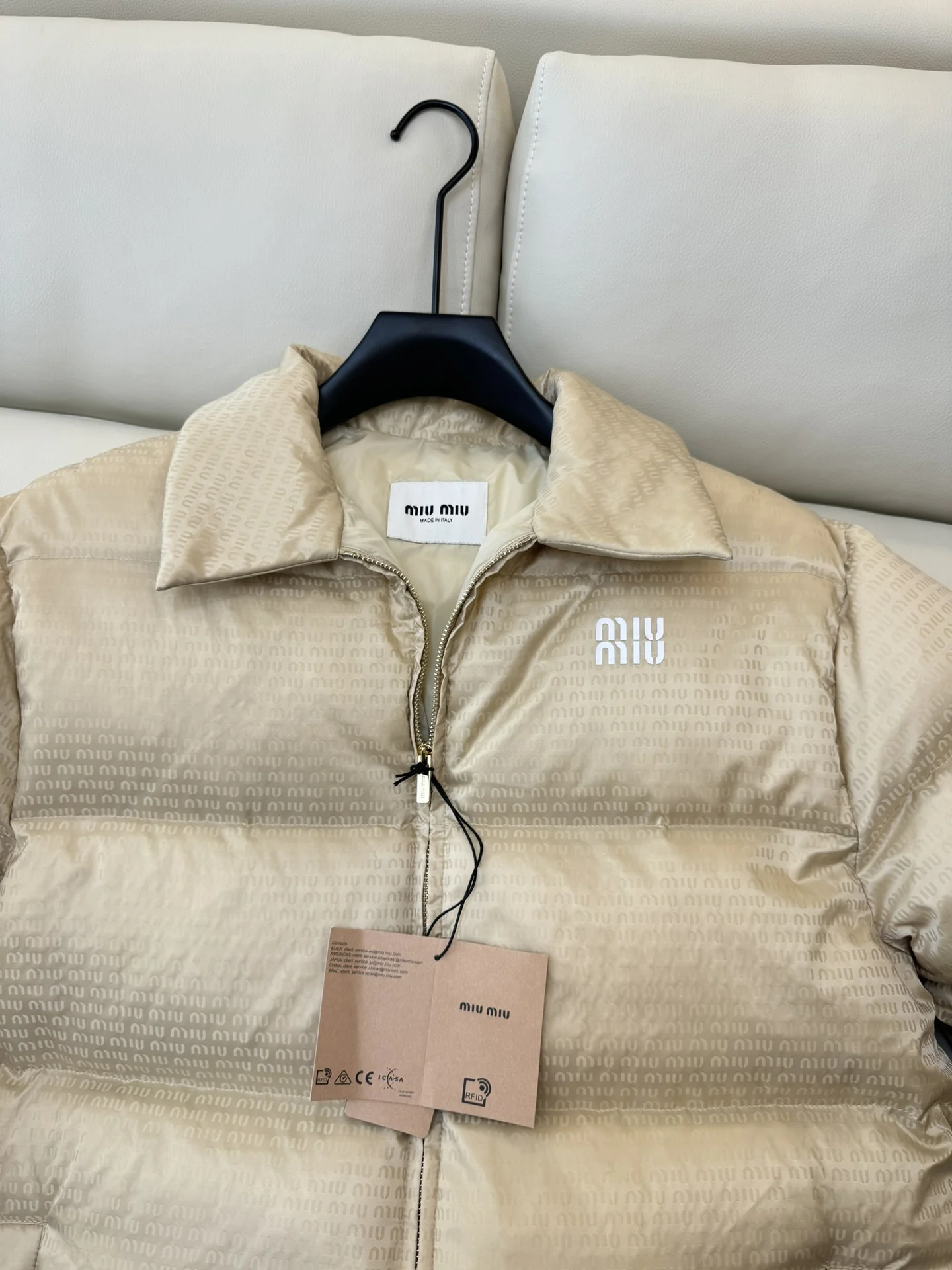 Trendsetting Miu Miu Down Jackets 165214