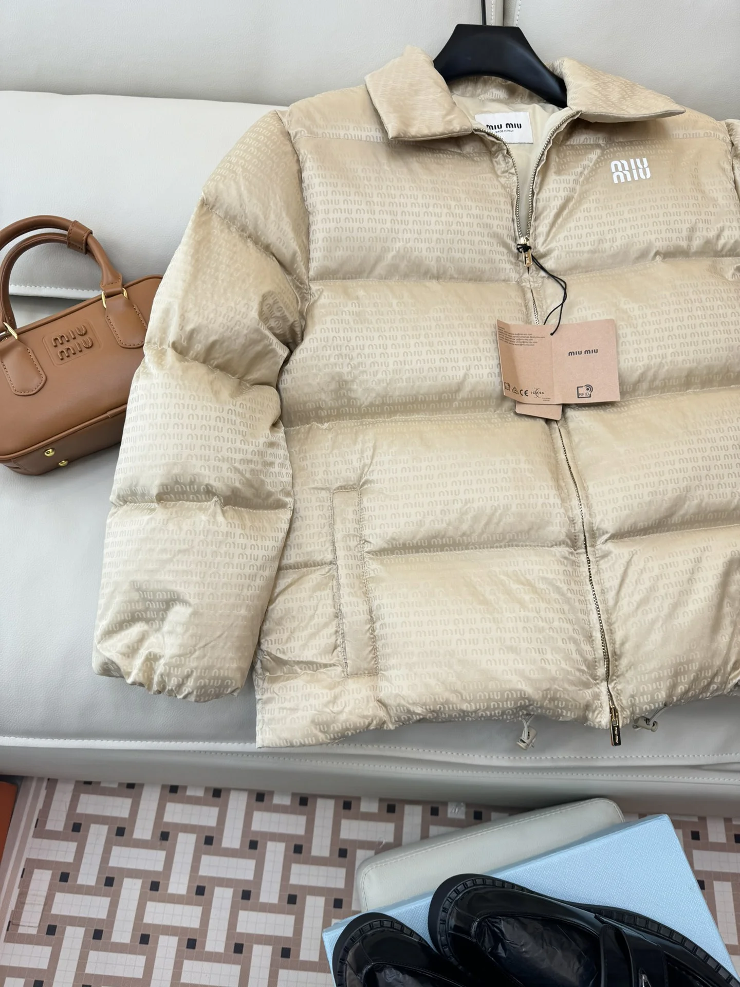 Trendsetting Miu Miu Down Jackets 165214