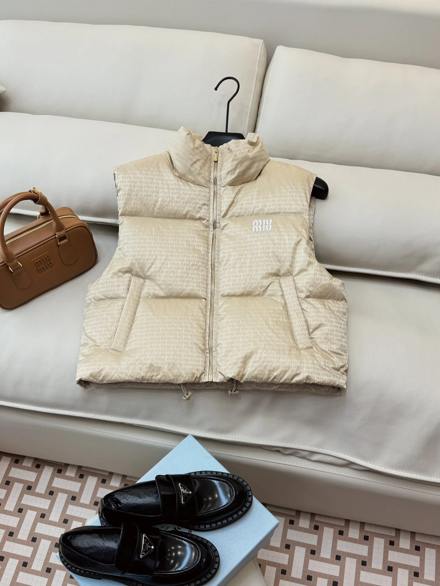 Resilient Miu Miu Down Jackets 165211
