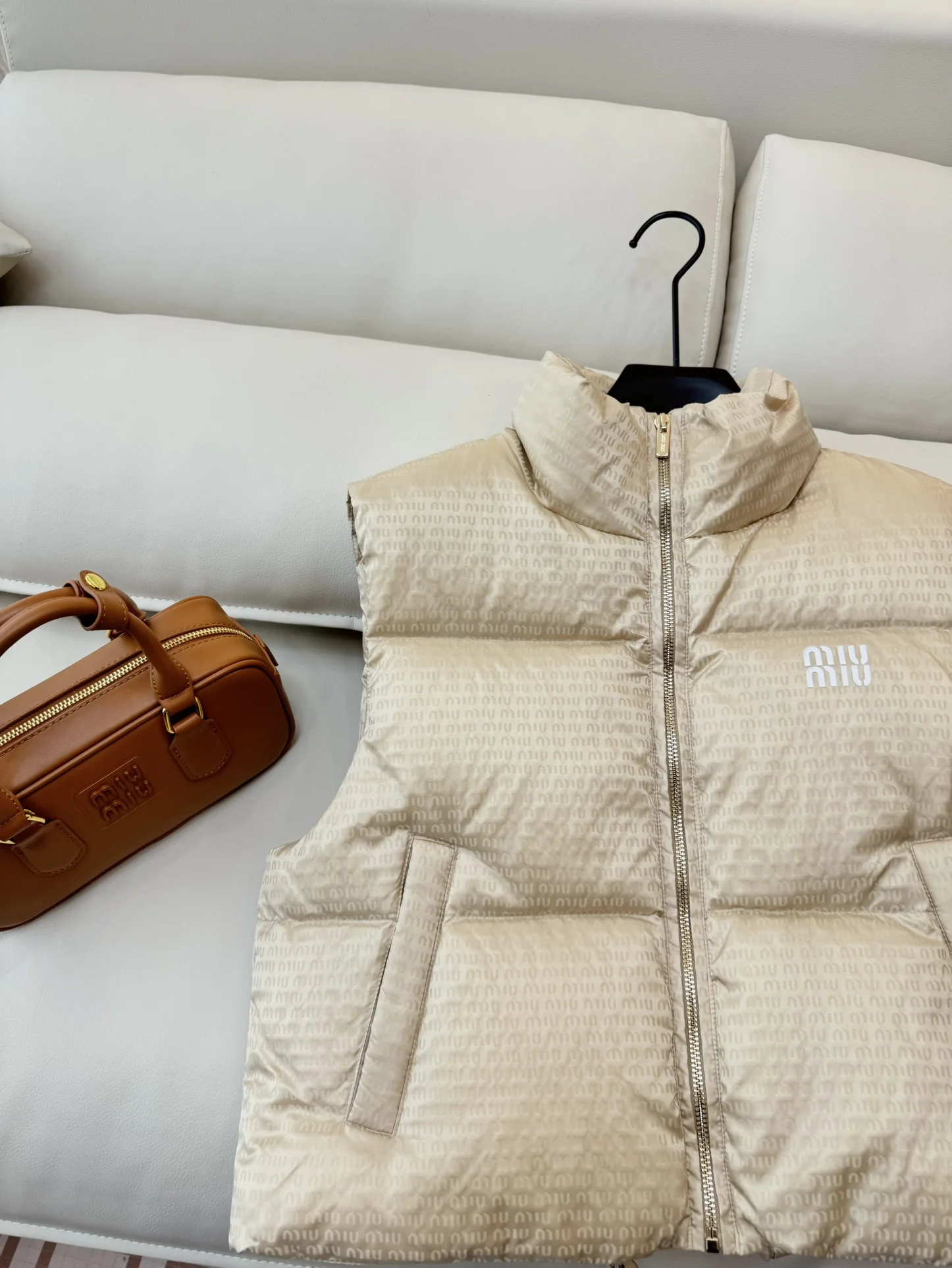 Resilient Miu Miu Down Jackets 165211