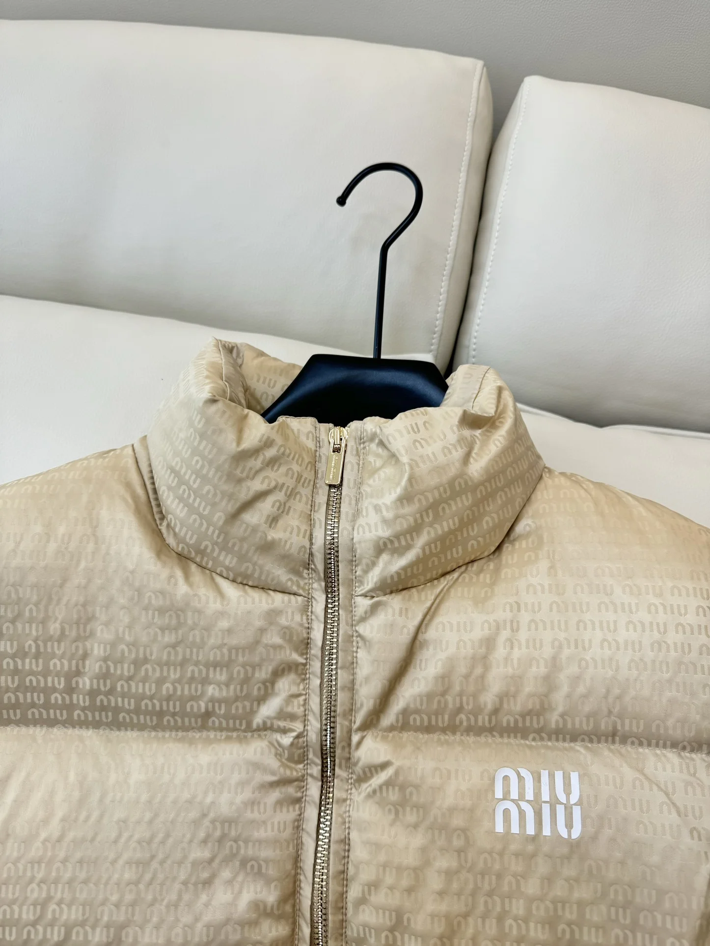 Resilient Miu Miu Down Jackets 165211