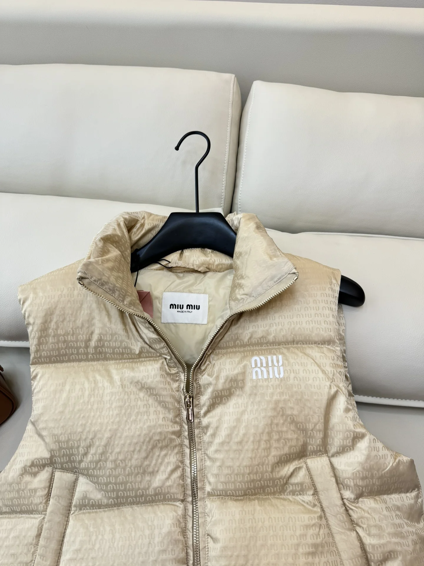 Resilient Miu Miu Down Jackets 165211