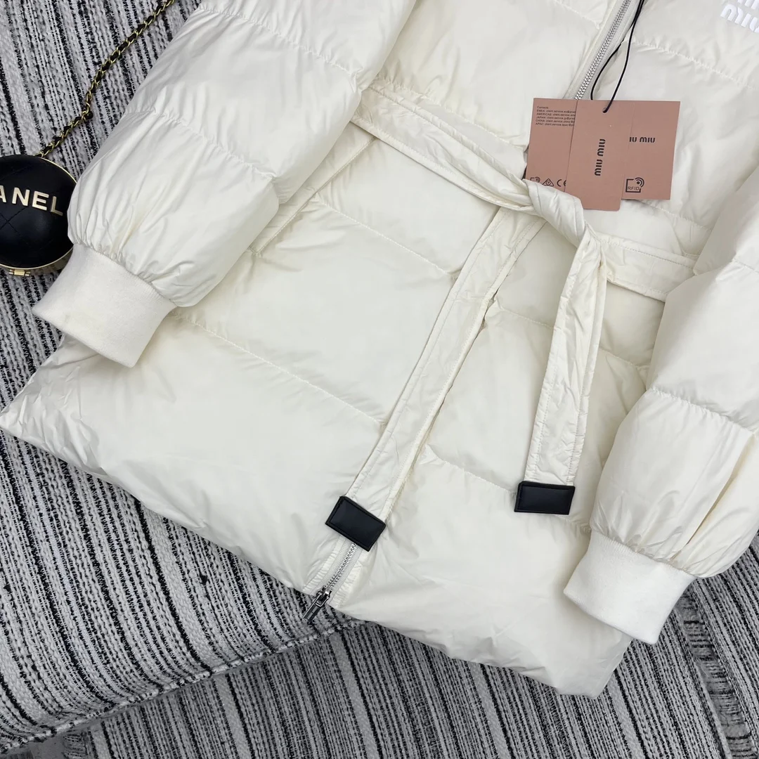 Trendsetting Miu Miu Down Jackets 165195