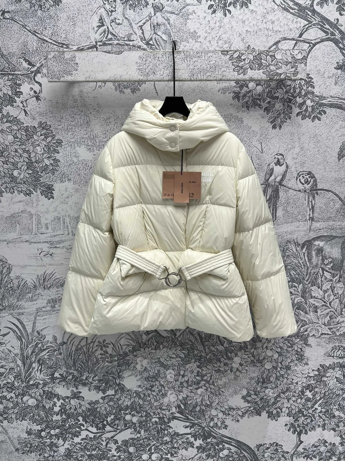 Miu Miu Down Jackets ZipUp 165192