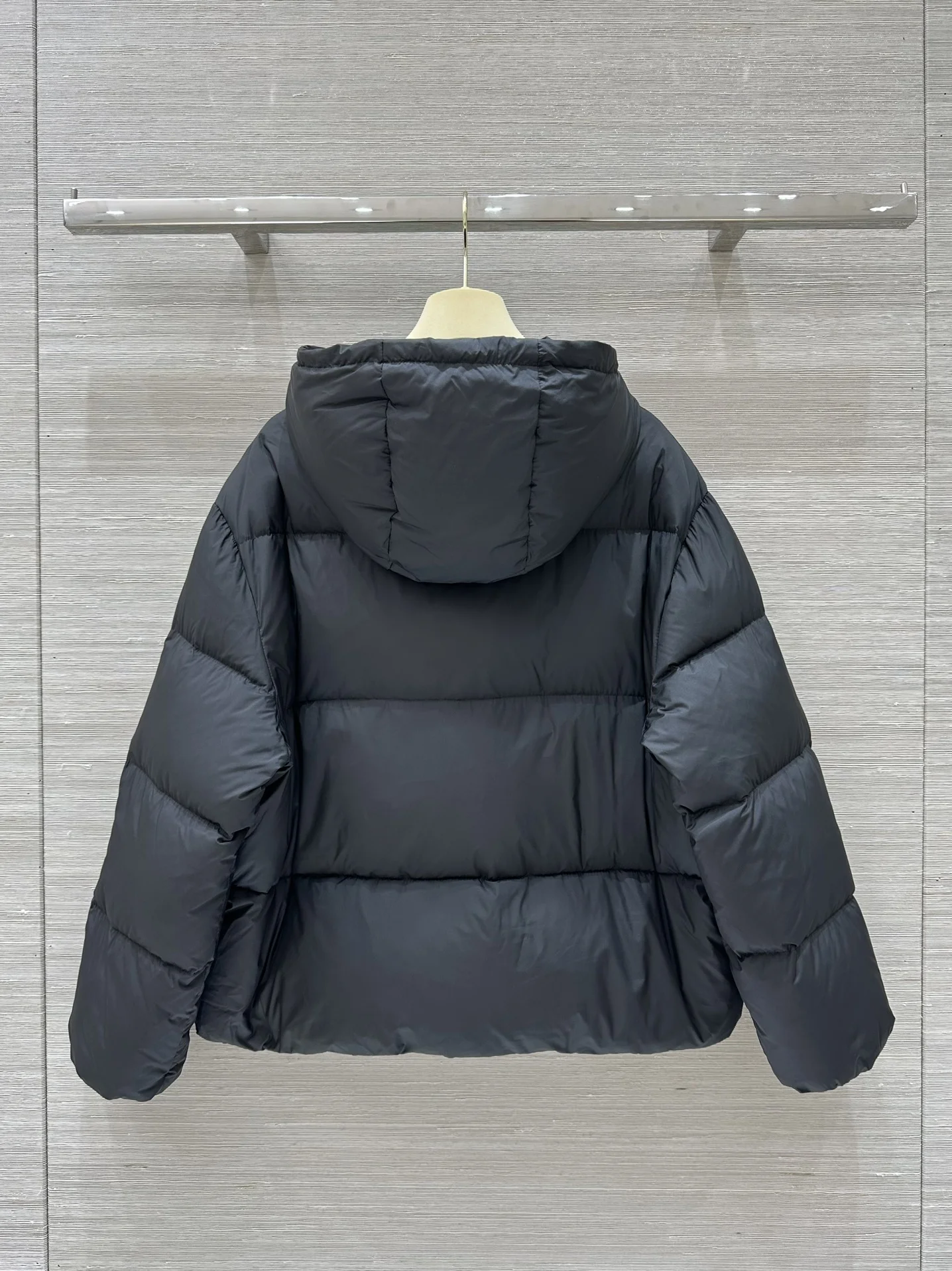 Efficient Miu Miu Down Jackets 165229