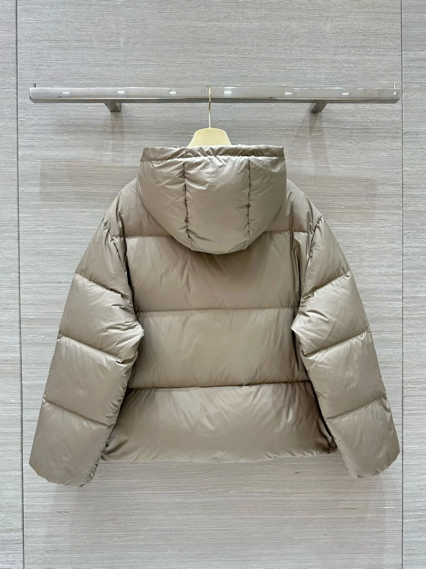 Miu Miu Down Jackets Flexible 165185