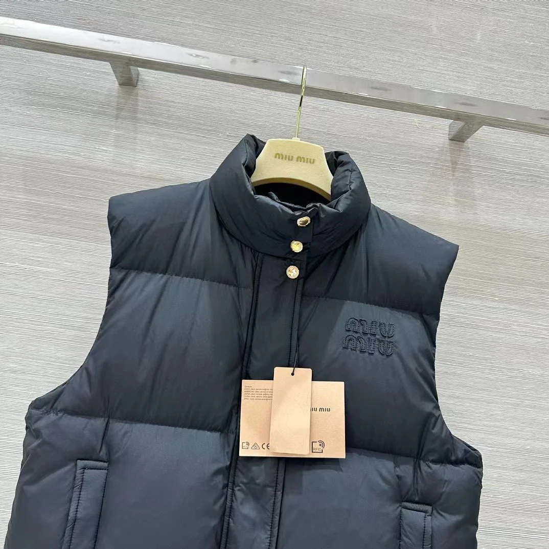 Miu Miu Down Jackets Fashionable 165186