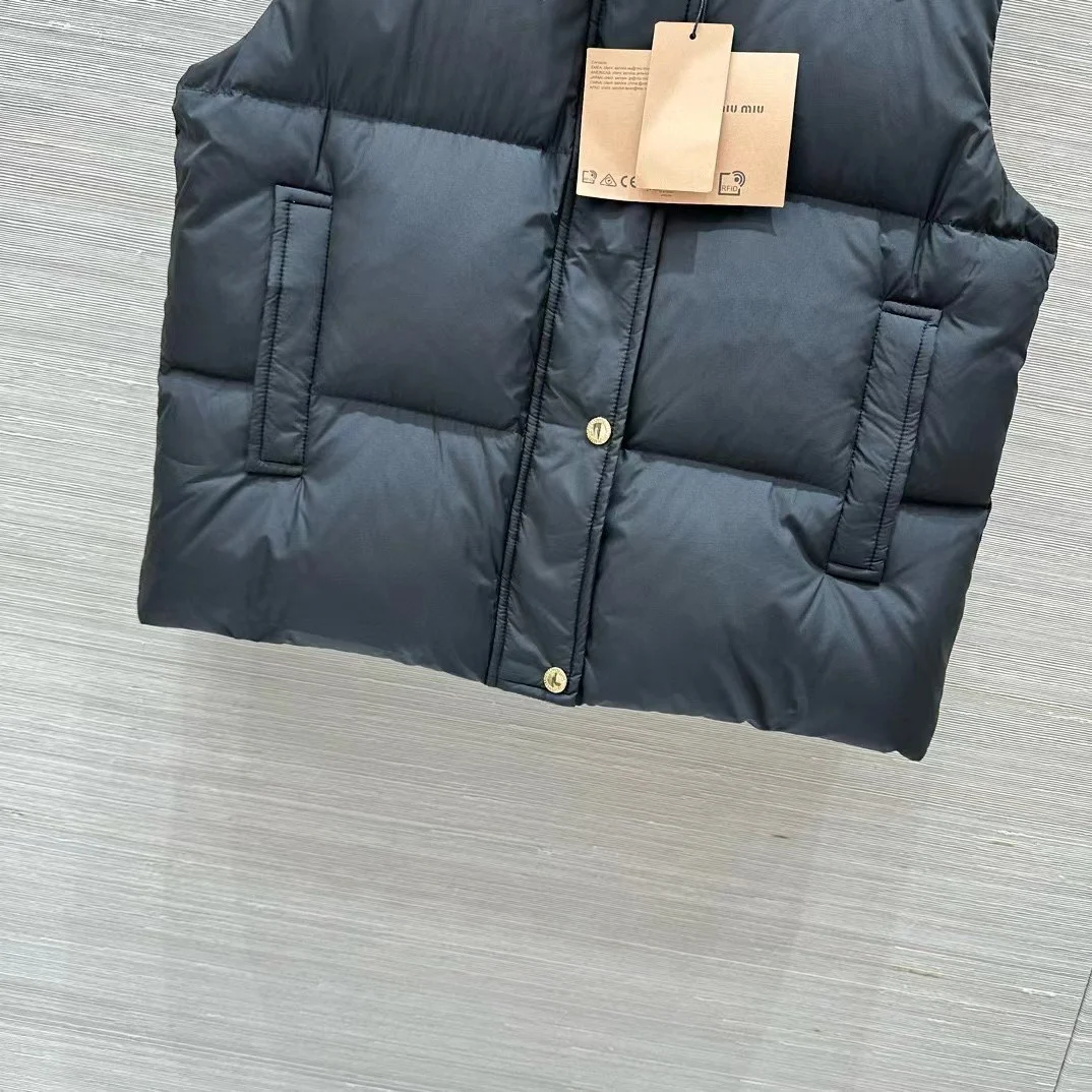 Miu Miu Down Jackets Fashionable 165186
