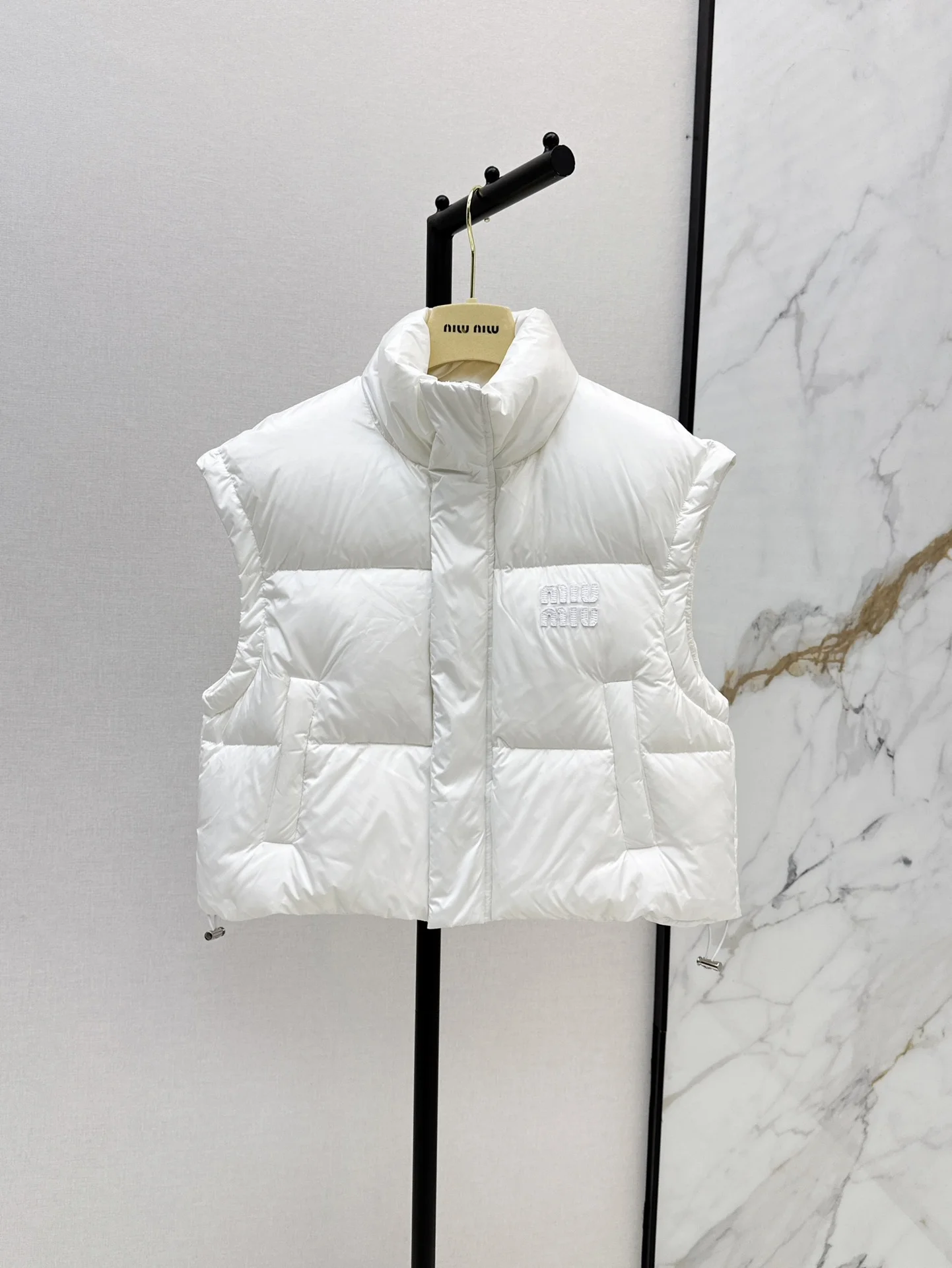 Breathable Miu Miu Down Jackets 165182