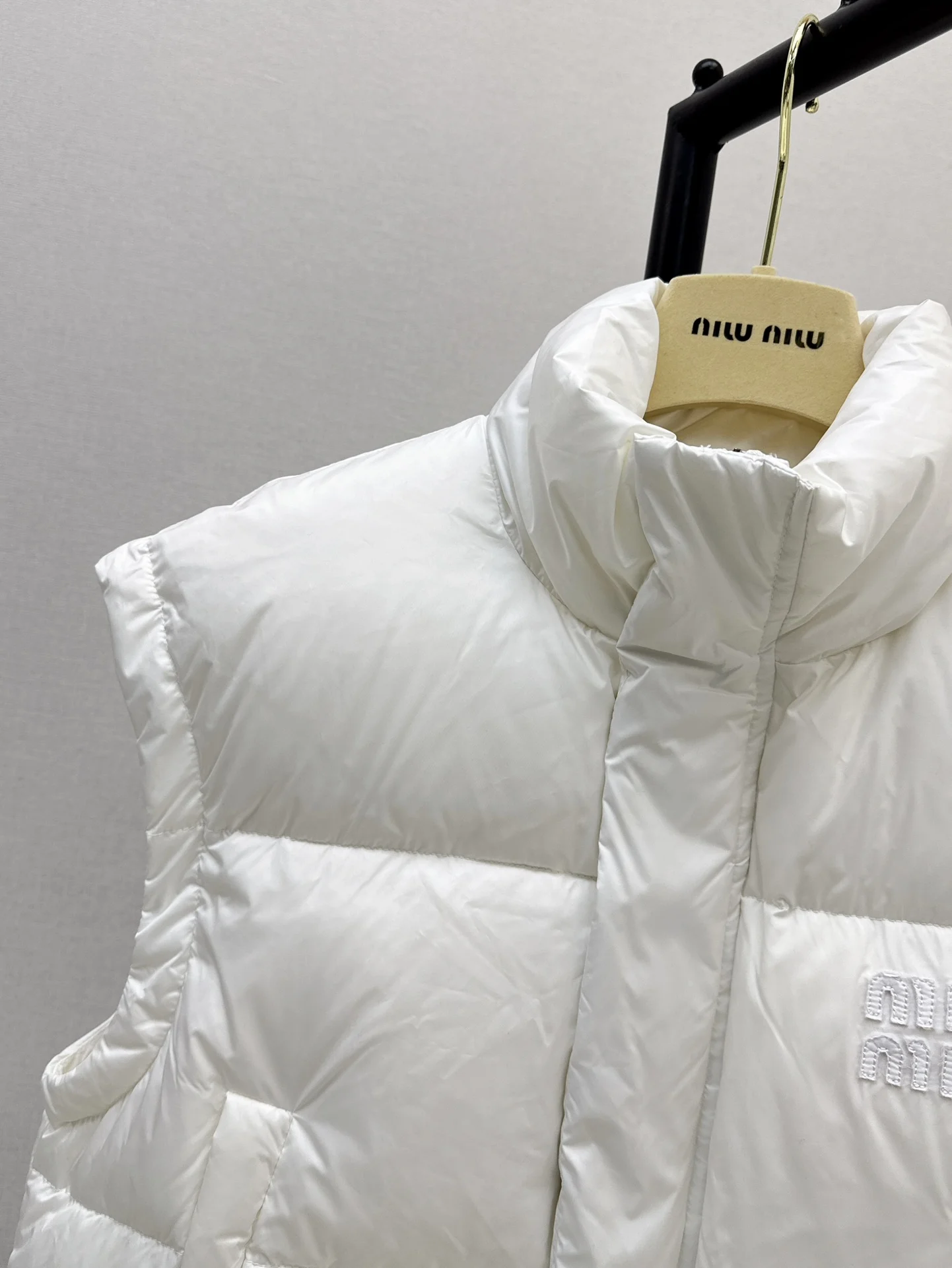 Breathable Miu Miu Down Jackets 165182