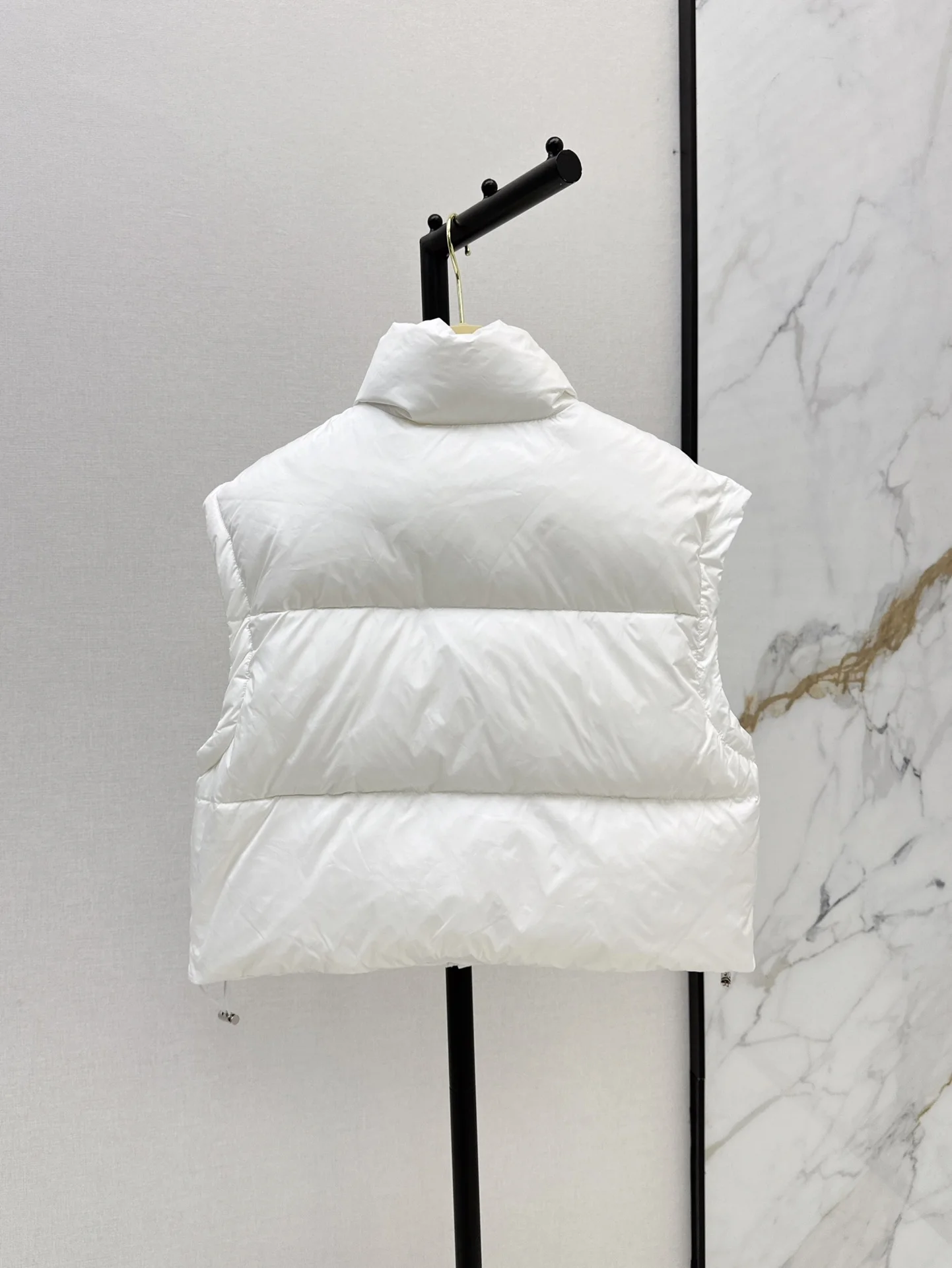 Breathable Miu Miu Down Jackets 165182