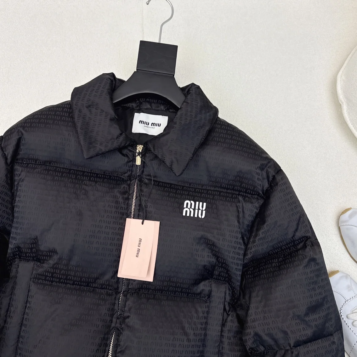 Miu Miu Down Jackets Comfortable 165173