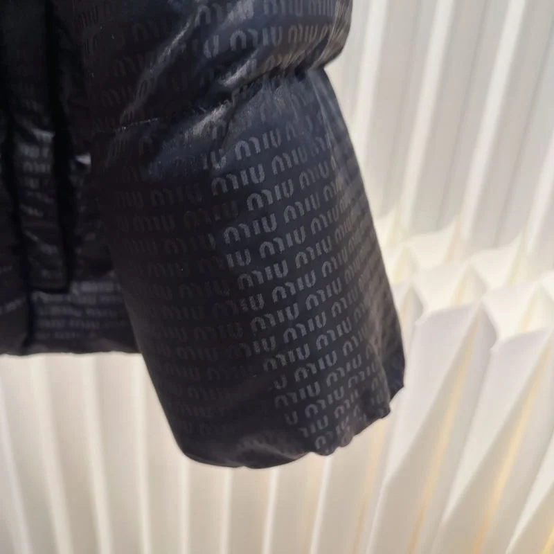 Miu Miu Down Jackets Durable 164912