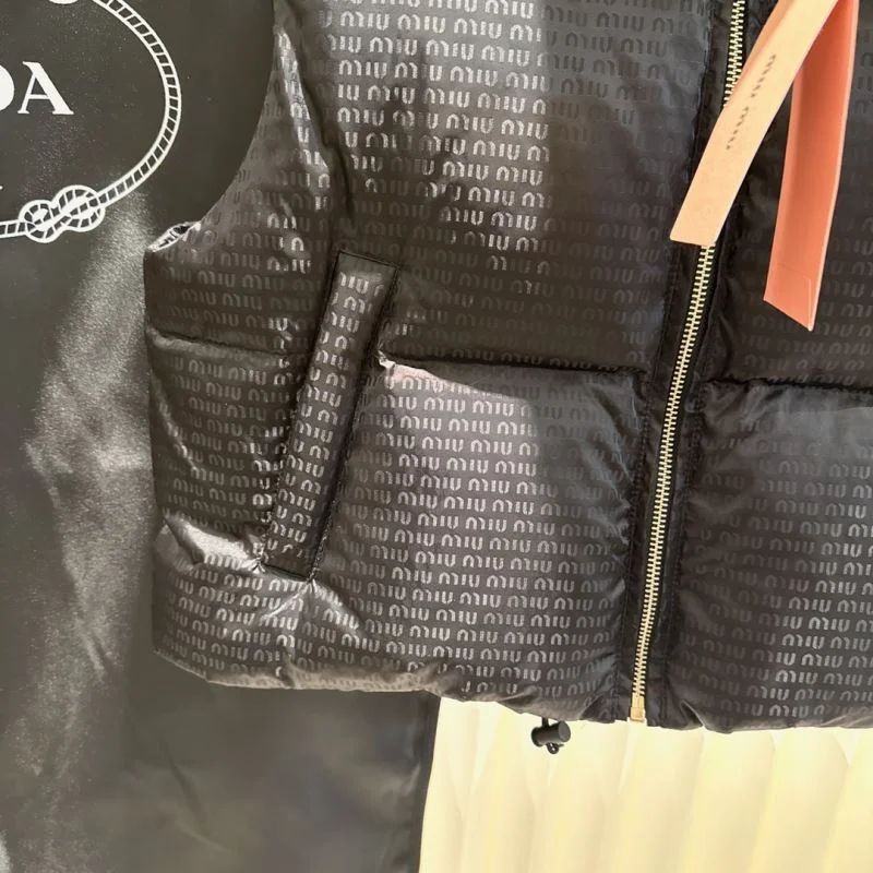 Sporty Miu Miu Down Jackets 164908