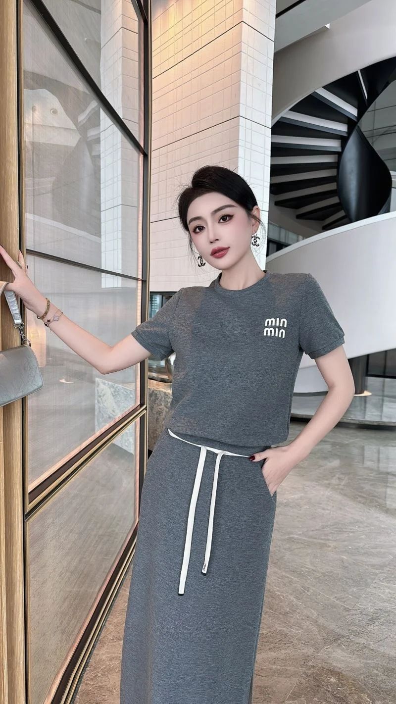 Miu Miu Dress Suits WellDesigned 163953