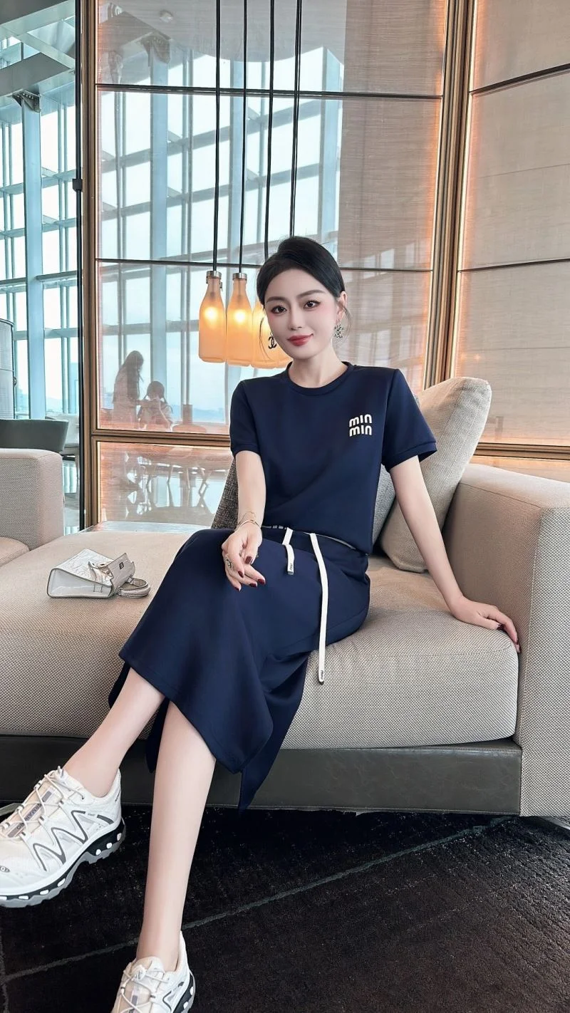 Miu Miu Dress Suits WellDesigned 163953