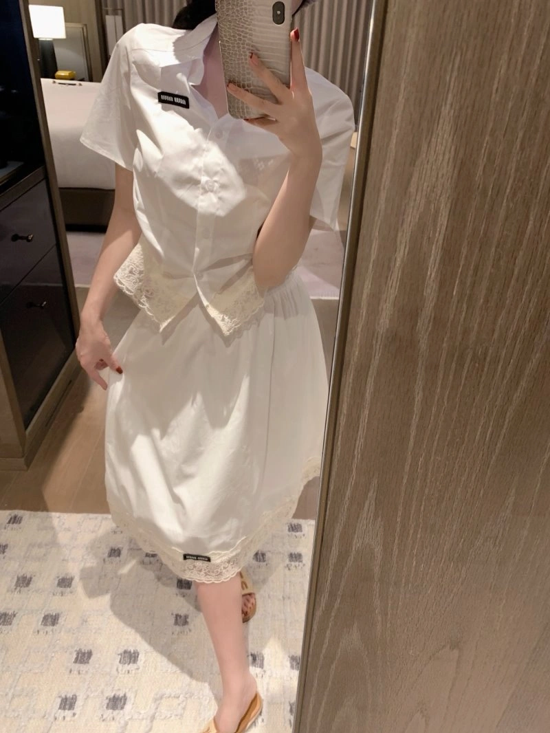 Miu Miu Dress Suits ModernLook 152160