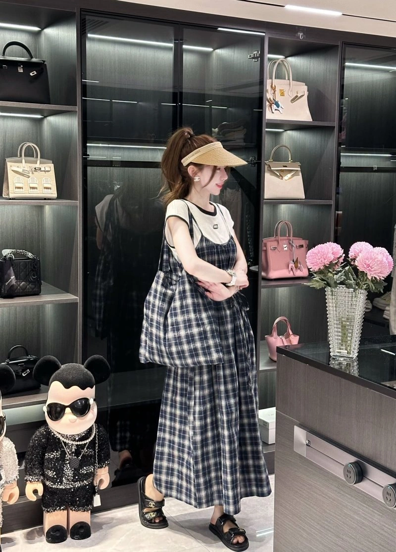 Cozy Miu Miu Dress Suits 151274