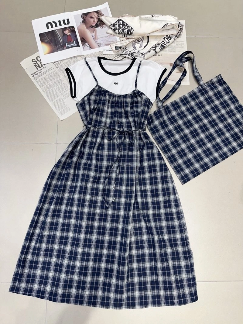Cozy Miu Miu Dress Suits 151274