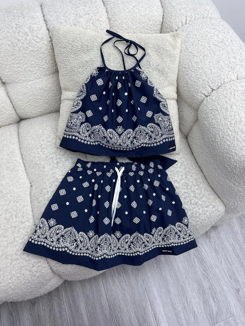 Miu Miu Dress Suits Breathable 156418