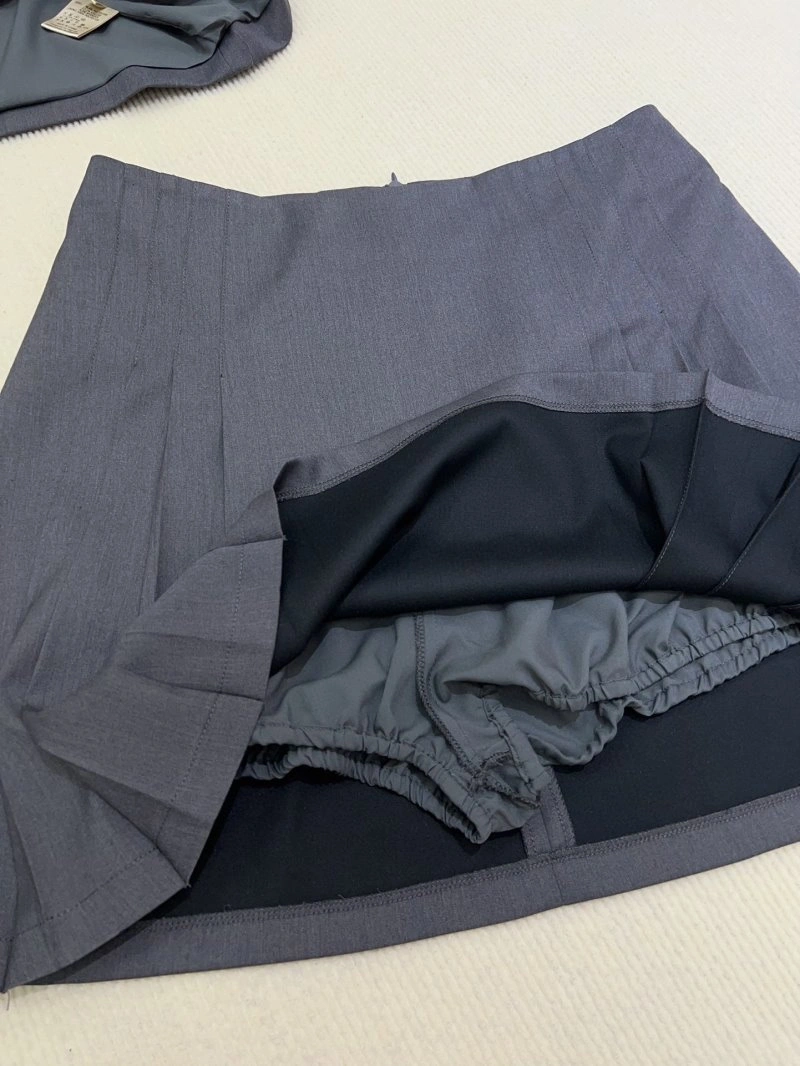 Flexible Miu Miu Dress Suits 156337