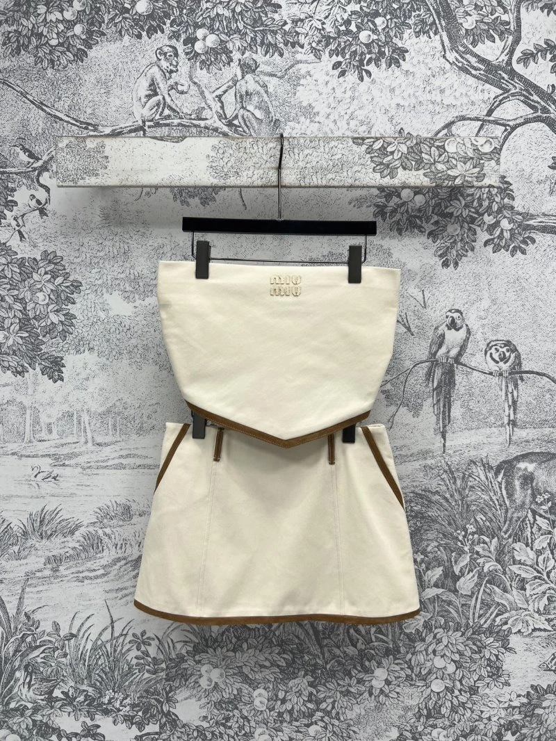 Miu Miu Dress Suits Practical 148930