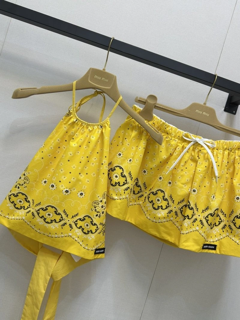 Miu Miu Dress Suits FreshLook 148998