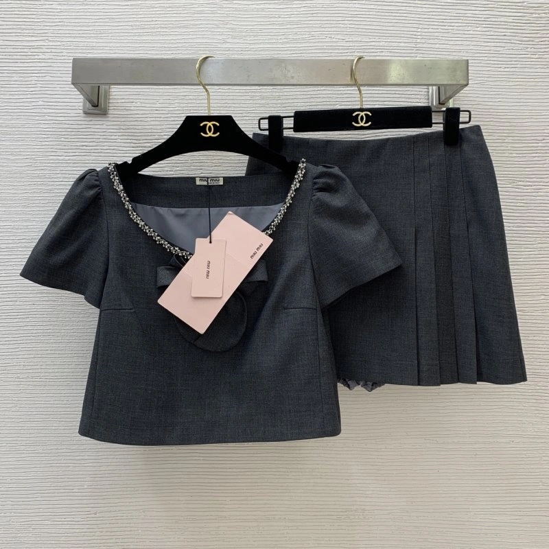 Classic Miu Miu Dress Suits 148935