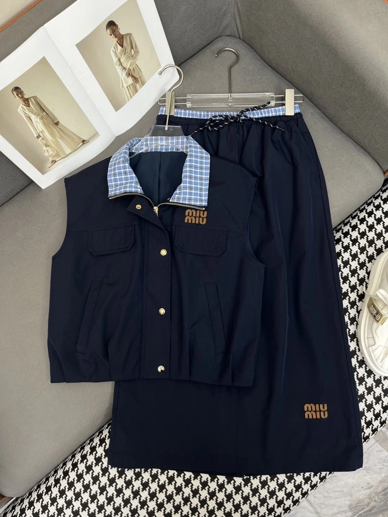 Miu Miu Dress Suits OdorResistant 154529